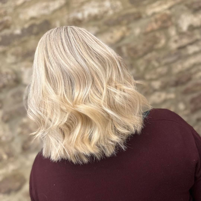  V A N I L L A W H I T E B L O N D E https://hairbyelliec.co.uk/ #hairtransformation #healthyhairjourney #hairgoals2026 #behindthechair #haircaretips #blayageartists #blondespecialist #livedinhair #dimensionalblonde #blowoutstyles #yeovilhair #yeovilstylist #somersethair #ukhairstylist #yeovilsalon #luxurysalon #newclientswelcome #smallbusinessuk #suppodtlocalstylist #selfemployedlife #hairtiktok #hairreels #hairinspo #satisfyinghairreels