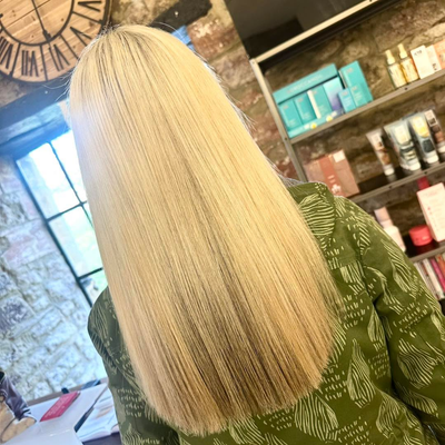 B L O N D E G L O W https://hairbyelliec.co.uk/ #yeovil #yeovilsalon #luxurysalon #hair #autumnhair #hairstylist #hairperfection #hairgoals #hairdresser #autumncolours #auburnhair #copperhair #chestnuthair #booknow #fyp #christmas #christmashair #christmasupdo