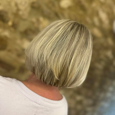 G R A D U A T E D B O B https://hairbyelliec.co.uk/ #hair #hairstyles #hairstylist #haircut #summerhair #blondehair #booknow #sherborne #yeovil #smallbusinesssupportingsmallbusiness #smallbusinesslove #smallbusinessowners #haircare
