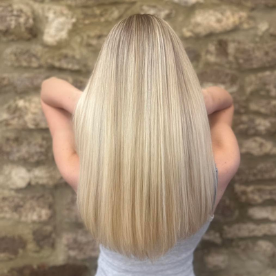S U M M E R B L O N D E BOOK NOW:https://hairbyelliec.co.uk/ #summerhair #bobhaircut #brunettes #curlyblowdry #ascot #hairdo #hairtransformation #fyp #yeovil #localhairsalon #localhairstylists #cutblowdry #selfemployed #selfemployedlife #hairartist