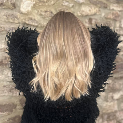  F R E S H C U T F I N I S H https://hairbyelliec.co.uk/ #pearlbalayage #hairtransformation #fyp #cutandfinish #haircaretipsandproducts #healthyhairjourney #hairgoals2026 #behindthechair #haircaretips #blayageartists #blondespecialist #livedinhair #dimensionalblonde #haircaretips #hairaftercare